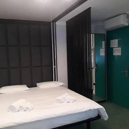 Celis Hotel