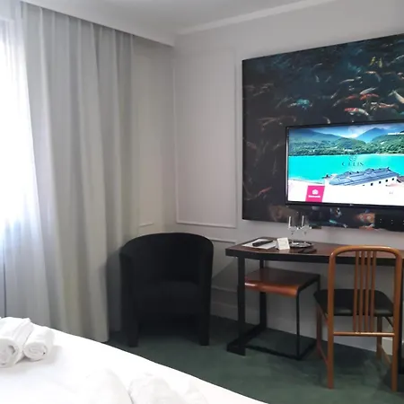 Celis 3* 바르치스