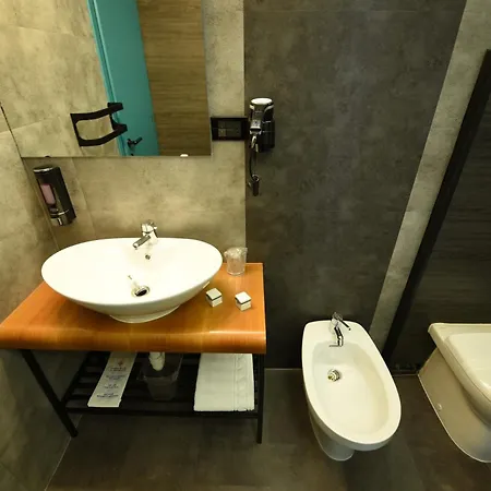 Hotel Celis 3*